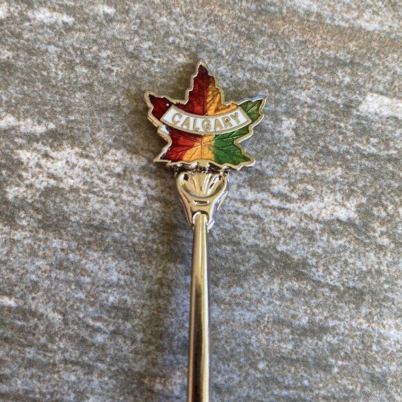 Vintage | Calgary Maple Leaf Collectors Spoon #15 - Picture 2 of 4